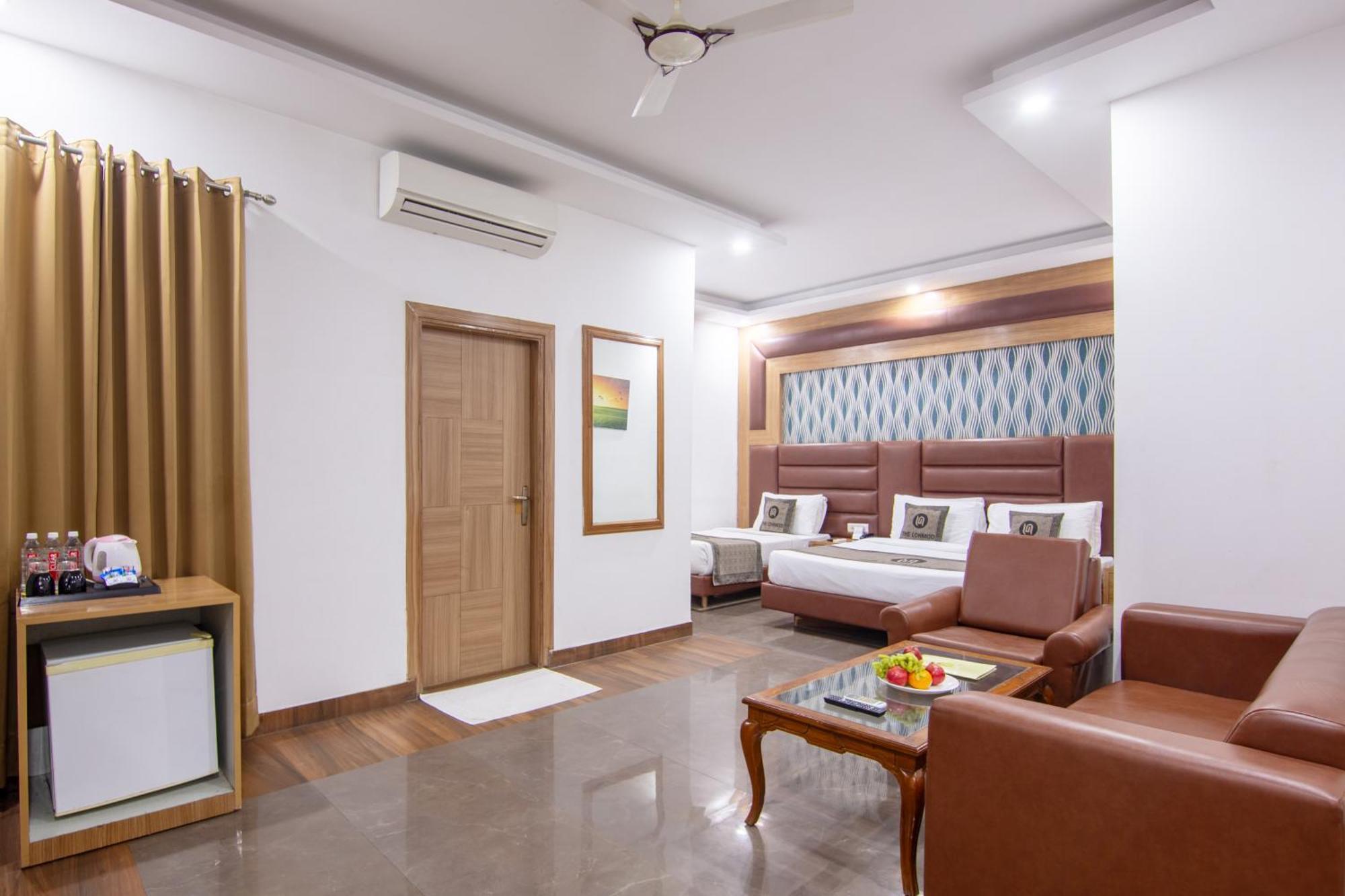 Hotel Lohmod At National Highway 8 - Free Airport Transffer Nuova Delhi Esterno foto