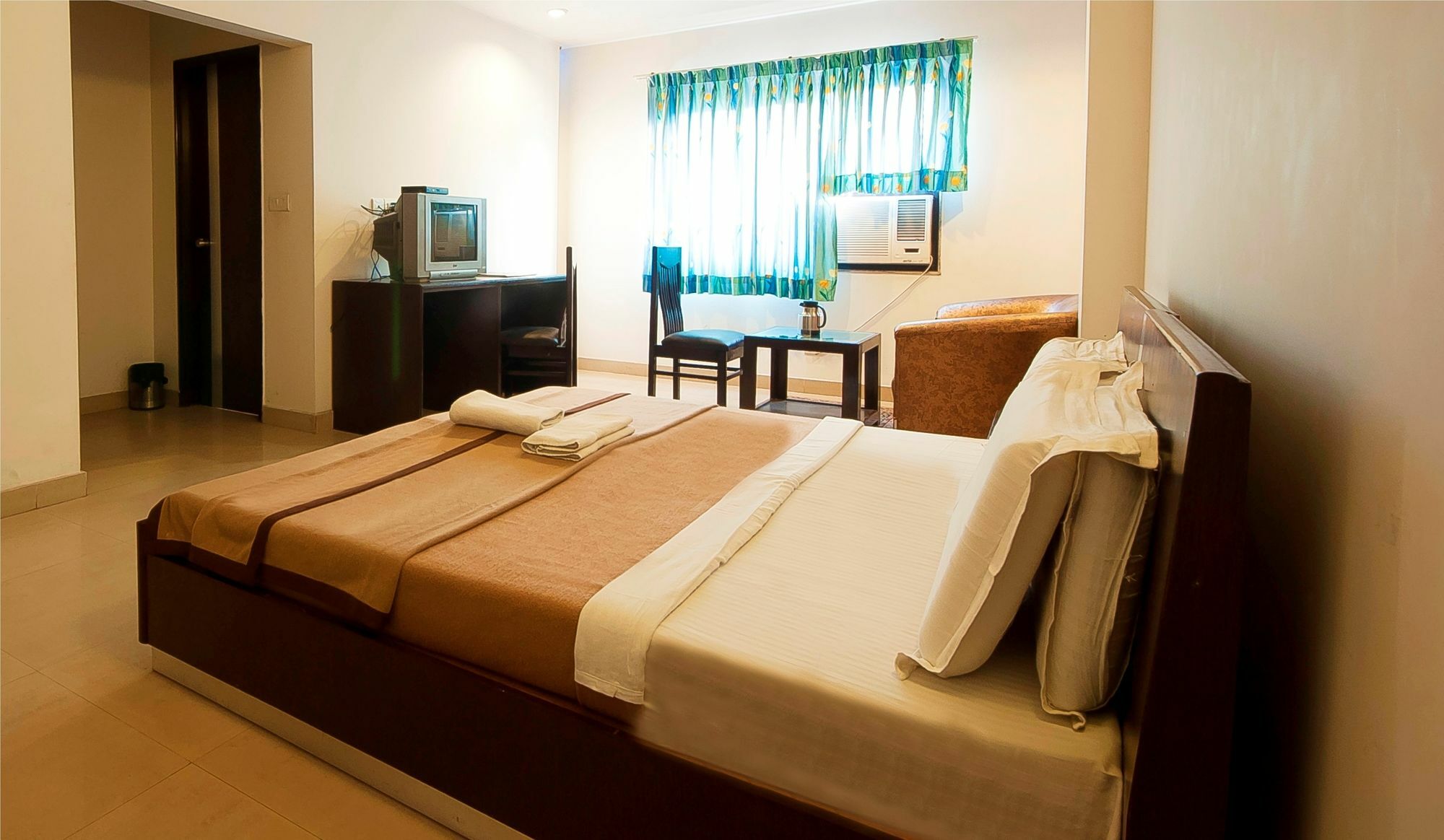 Hotel Lohmod At National Highway 8 - Free Airport Transffer Nuova Delhi Esterno foto